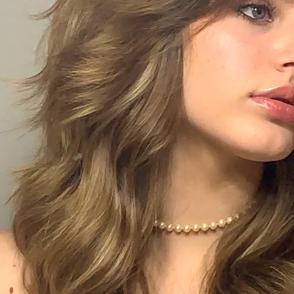 Meet your Posher, Claire